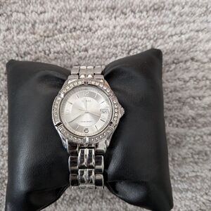 Great condition Guess Watch/Stainless Steel, Silver In Color-Comes W/Extra Links